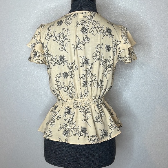 Sweet Rain Yellow Floral Faux Wrap Peplum Blouse Size Small - Picture 6 of 6